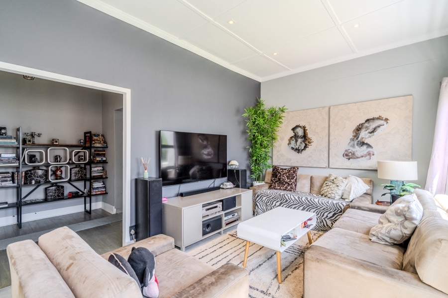 4 Bedroom Property for Sale in Fresnaye Western Cape